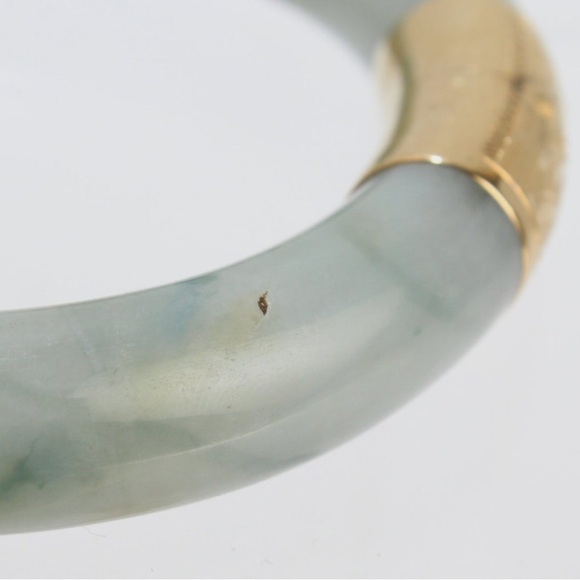 LAST DROP❤️❤️Vintage authentic 1940’s Jade & 14 Karat Gold Hinged Chinese Bangle - Picture 4 of 15